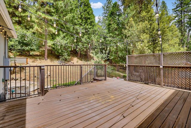 12366 Pawnee Trl, Nevada City, CA 95959
