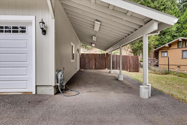 12366 Pawnee Trl, Nevada City, CA 95959