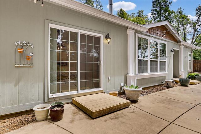 12366 Pawnee Trl, Nevada City, CA 95959