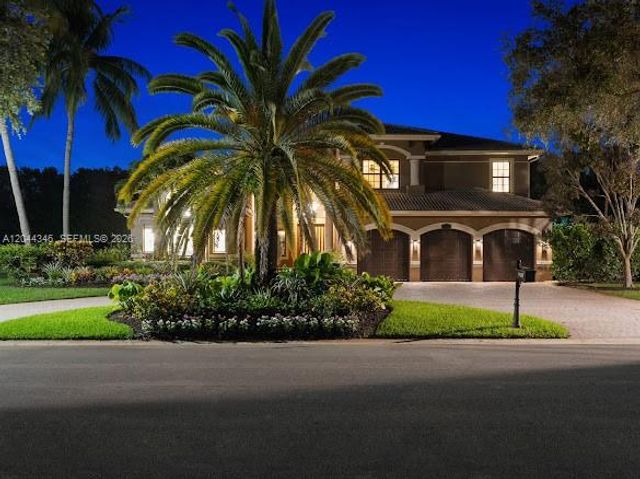 2982 E Lake Vista Cir, Davie, FL 33328