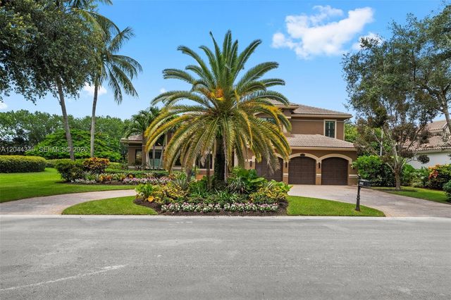 2982 E Lake Vista Cir, Davie, FL 33328
