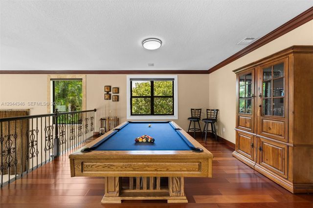 2982 E Lake Vista Cir, Davie, FL 33328