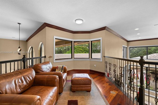 2982 E Lake Vista Cir, Davie, FL 33328