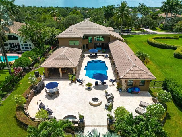 2982 E Lake Vista Cir, Davie, FL 33328