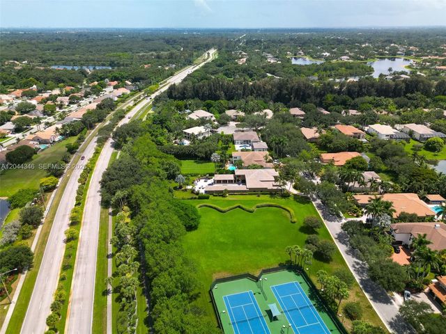 2982 E Lake Vista Cir, Davie, FL 33328