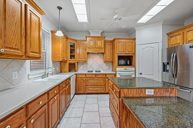 17203 Rue Village, Prairieville, LA 70769
