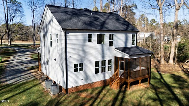 710 Still Run Lane, Graham, NC 27253