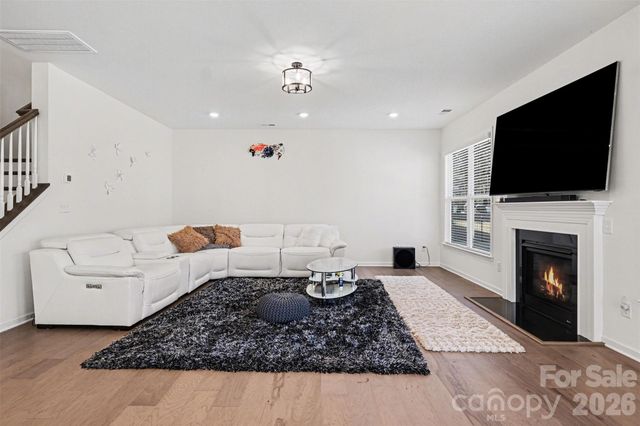 7116 Glenroe Drive, Huntersville, NC 28078