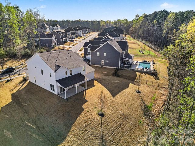 7116 Glenroe Drive, Huntersville, NC 28078