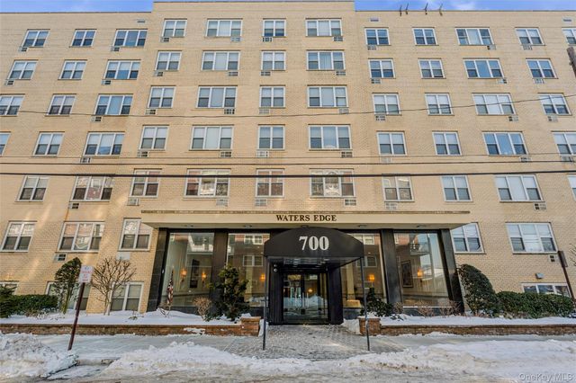 700 Shore Road 5U, Long Beach, NY 11561