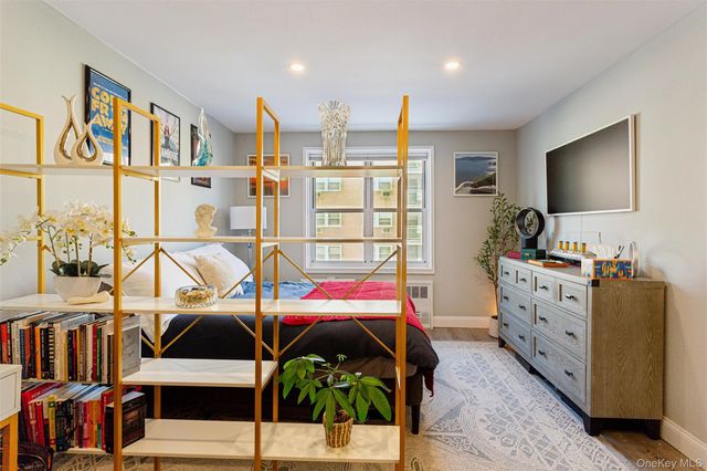 700 Shore Road 5U, Long Beach, NY 11561