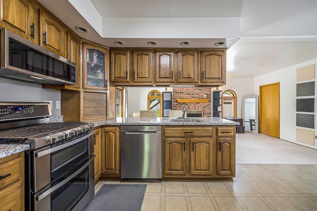 15614 Leader, Taylor, MI 48180