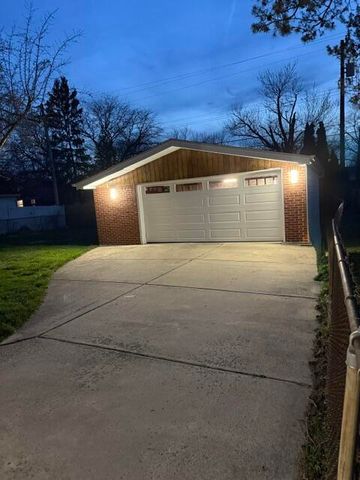 15614 Leader, Taylor, MI 48180