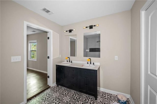 1901 Maywood NW Place, Atlanta, GA 30318