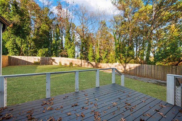 1901 Maywood NW Place, Atlanta, GA 30318