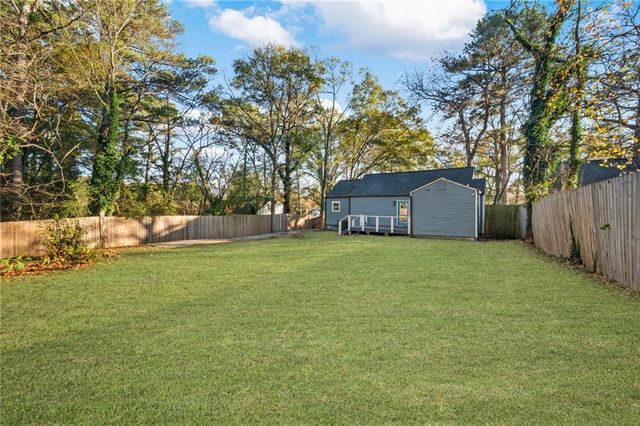 1901 Maywood NW Place, Atlanta, GA 30318