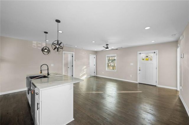 1901 Maywood NW Place, Atlanta, GA 30318