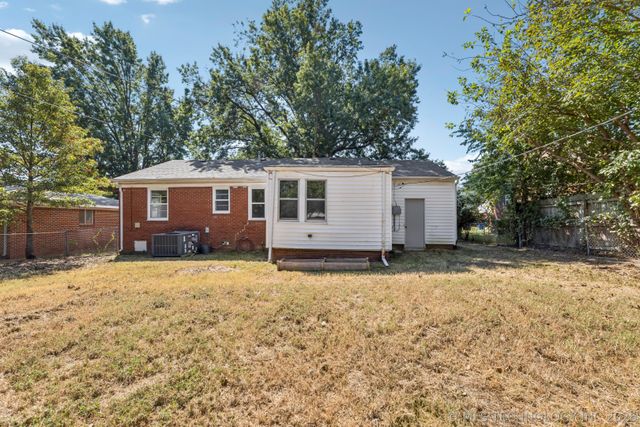 6115 E 4th Street, Tulsa, OK 74112