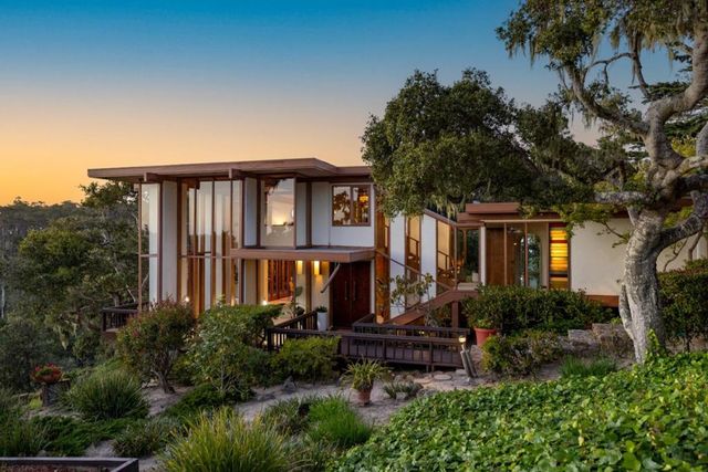 Corona Road, Carmel Highlands, CA 93923