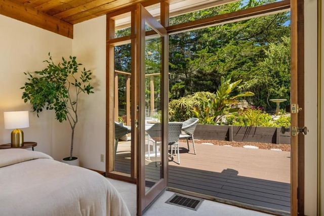 Corona Road, Carmel Highlands, CA 93923