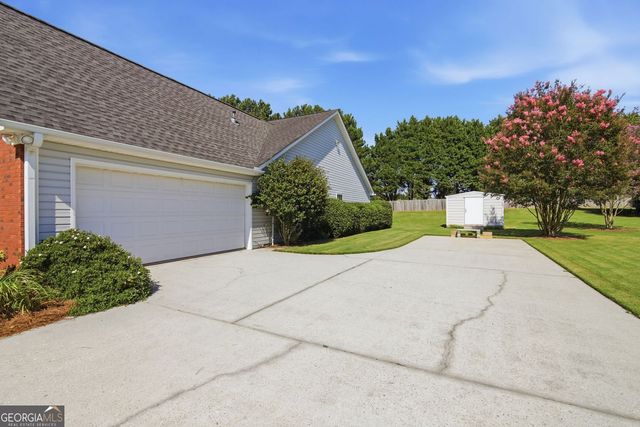 1408 Hidden Cove, Loganville, GA 30052