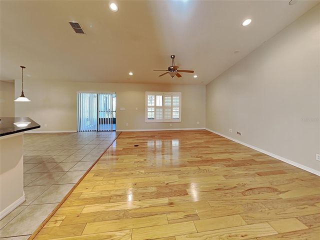 2004 ABBEY TRACE DRIVE, Dover, FL 33527