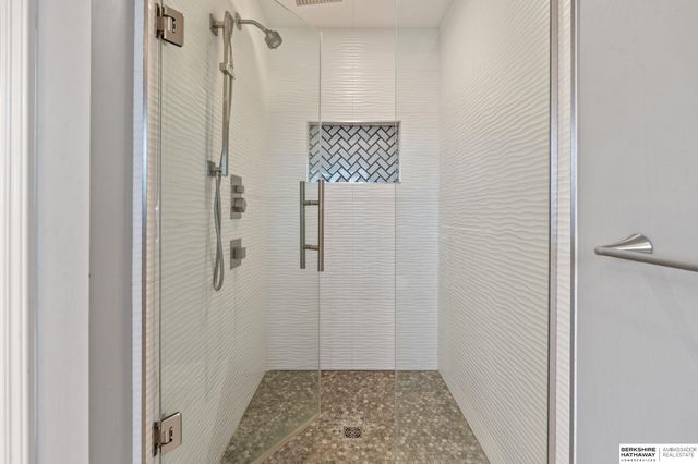 13330 Binney Street, Omaha, NE 68164