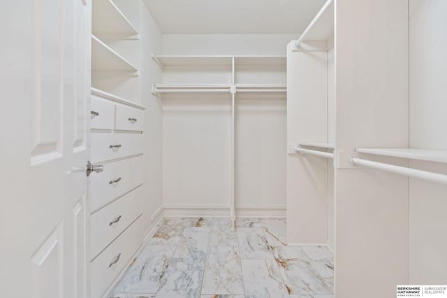 13330 Binney Street, Omaha, NE 68164