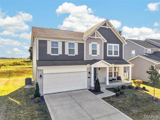 368 Cottage Grove Drive, Wentzville, MO 63385