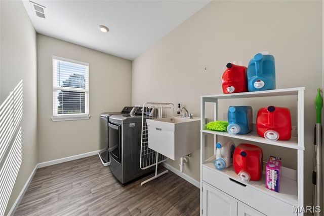 368 Cottage Grove Drive, Wentzville, MO 63385