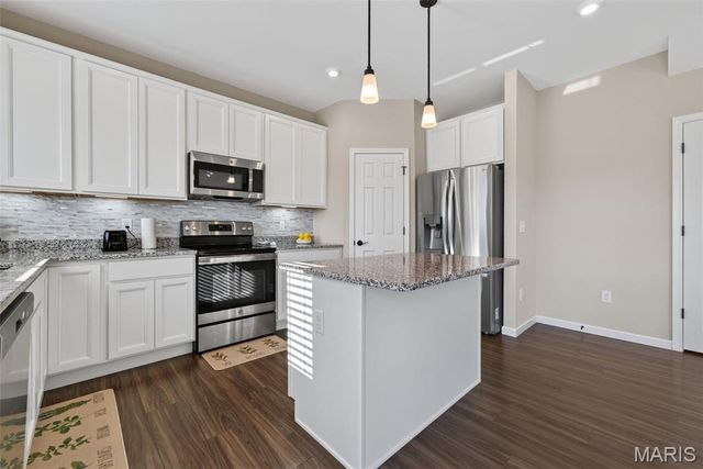 368 Cottage Grove Drive, Wentzville, MO 63385