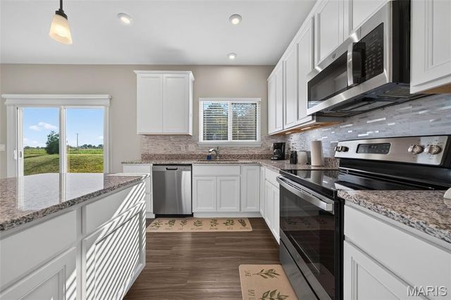 368 Cottage Grove Drive, Wentzville, MO 63385