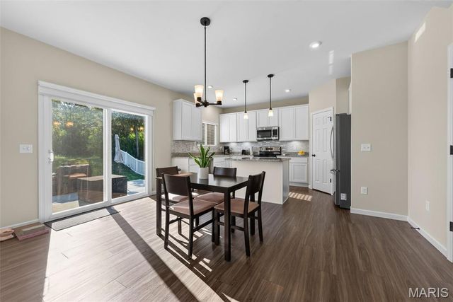 368 Cottage Grove Drive, Wentzville, MO 63385