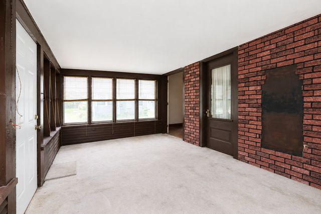 1011 Mckinley Avenue, Des Moines, IA 50315