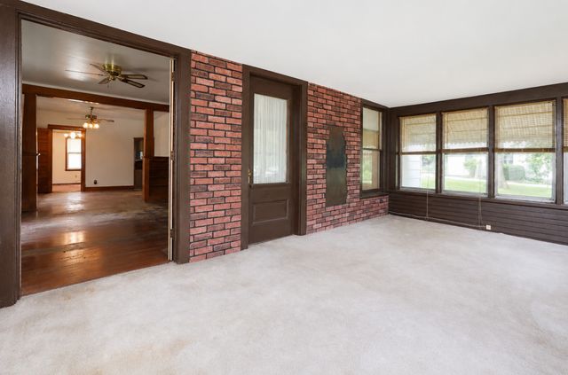 1011 Mckinley Avenue, Des Moines, IA 50315