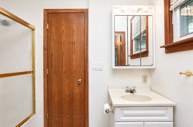 1011 Mckinley Avenue, Des Moines, IA 50315