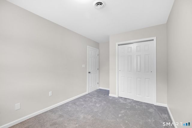102 Salem Walk 102, Milford, CT 06460