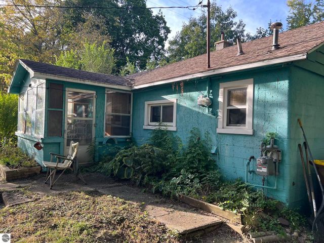 1112 Harold Street, Mt Pleasant, MI 48858