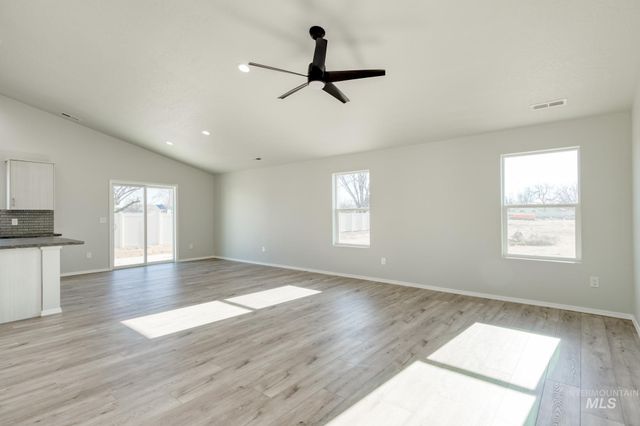 1707 N Birch St, Jerome, ID 83338