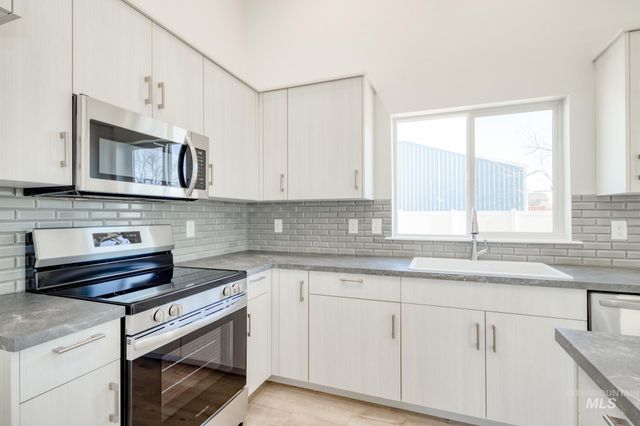 1707 N Birch St, Jerome, ID 83338