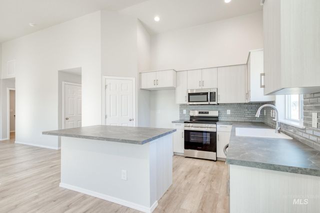 1707 N Birch St, Jerome, ID 83338