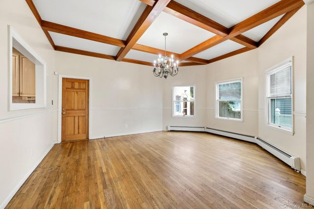 105 N Corona Avenue, Valley Stream, NY 11580