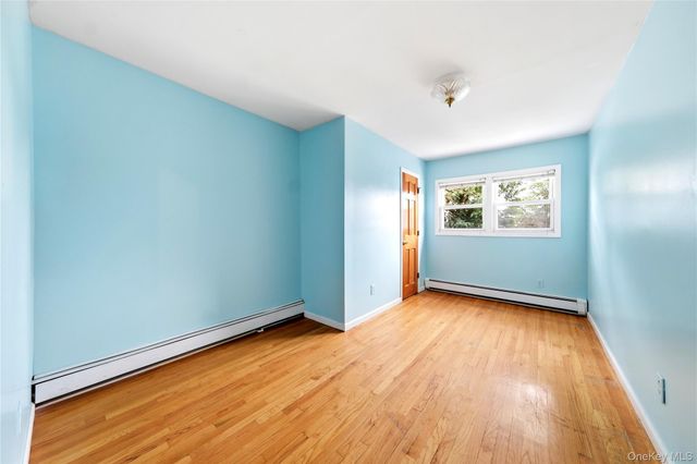 105 N Corona Avenue, Valley Stream, NY 11580