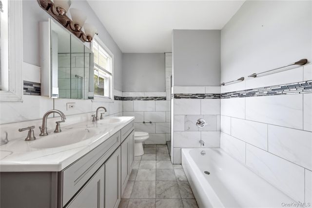 105 N Corona Avenue, Valley Stream, NY 11580