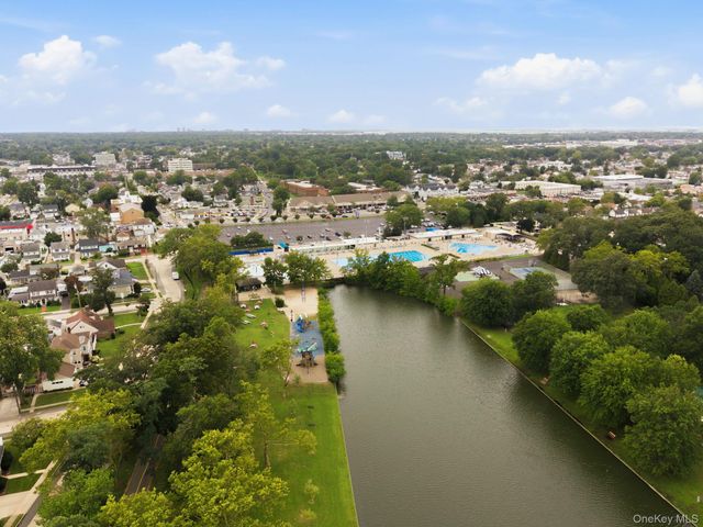 105 N Corona Avenue, Valley Stream, NY 11580