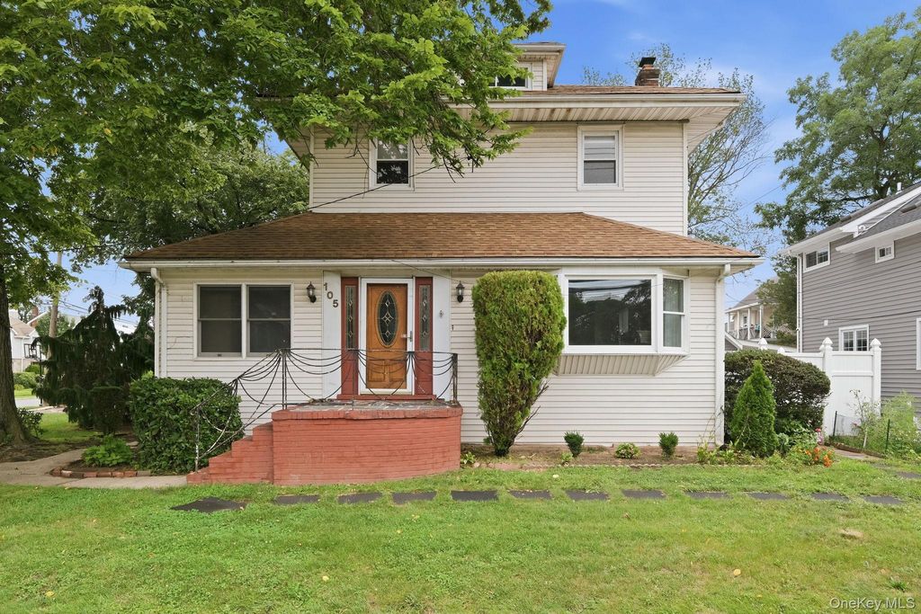 105 N Corona Avenue, Valley Stream, NY 11580 — photo 2