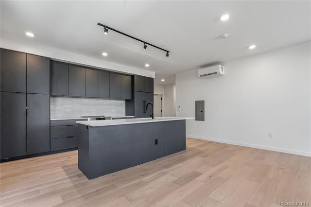 1601 Park Avenue 307, Denver, CO 80218