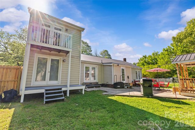 2341 Dixon Road, Belmont, NC 28012