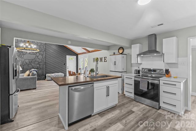 2341 Dixon Road, Belmont, NC 28012