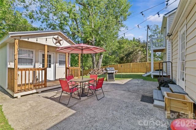 2341 Dixon Road, Belmont, NC 28012